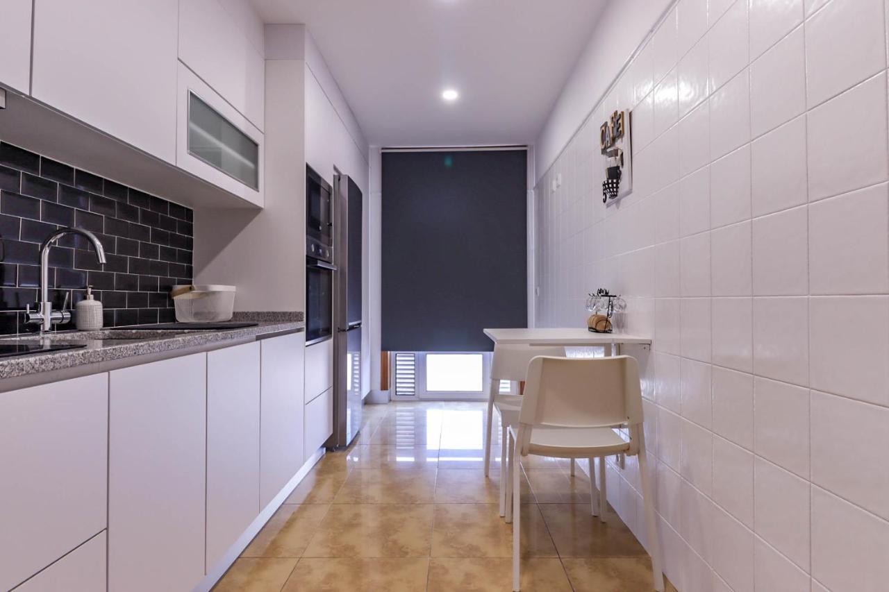 Flor Do Mar - Spacious Apartment With Balcony Vila Praia de Âncora Exterior photo